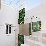 Genteel Patrocinio Aparthotel Cadiz