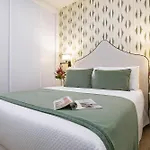 Genteel Patrocinio Aparthotel
