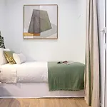 Genteel Patrocinio Aparthotel Cadiz