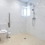 Genteel Patrocinio Aparthotel Cadiz
