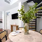 Genteel Patrocinio Aparthotel