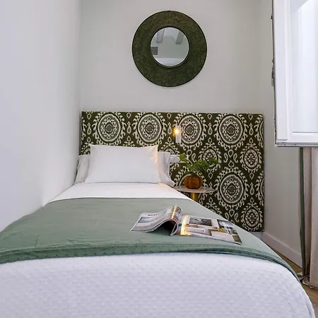 Genteel Patrocinio Aparthotel 3*